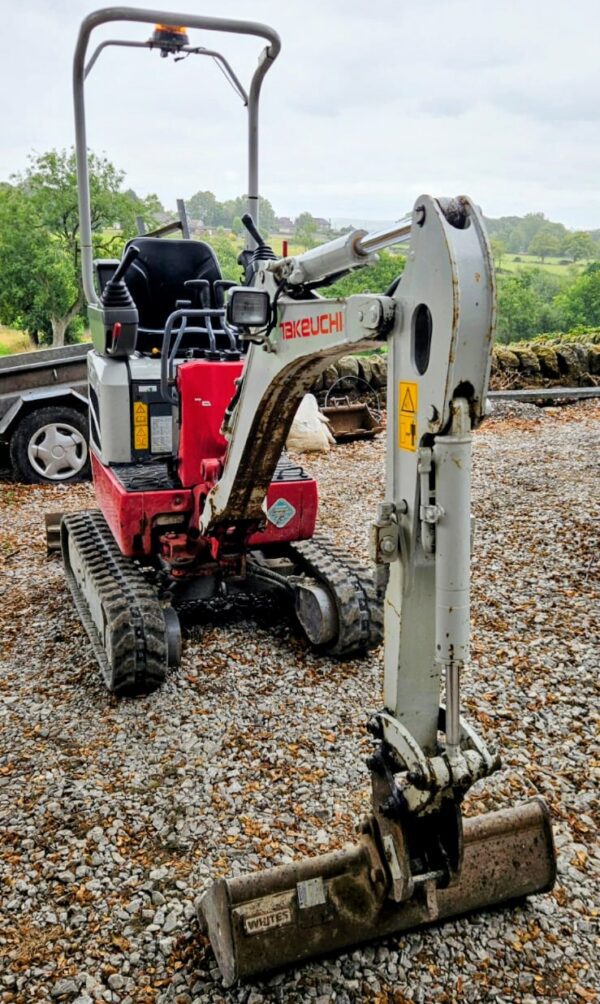 Takeuchi TB210R Mini Excavator - FOR SALE